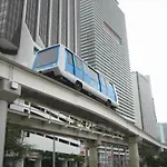 Mvr - Stylish Escape In Icon Brickell